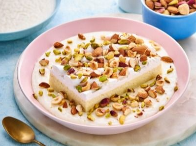 Qashtota Rice with milk + nuts